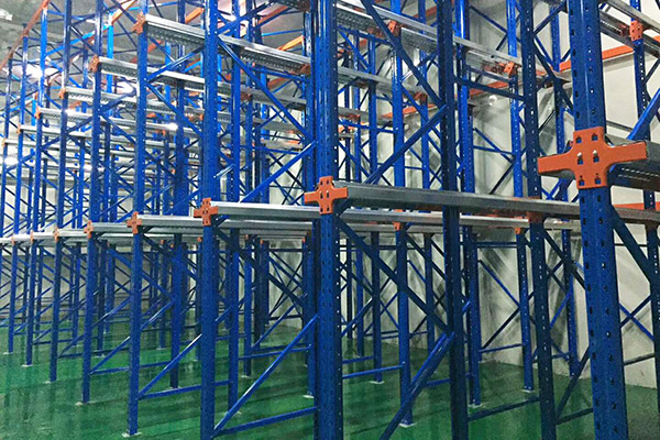 倉儲密集型貨架有哪些優勢和弊端？怎么合理的使用密集型貨架？